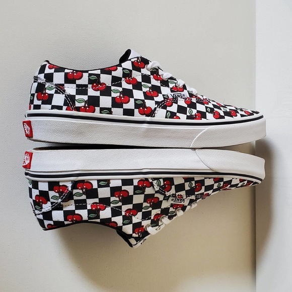 ❌️Sold❌️ VANS Doheny Cherry Checkerboard Skate Shoes US Size 4.5 - Picture 4 of 8